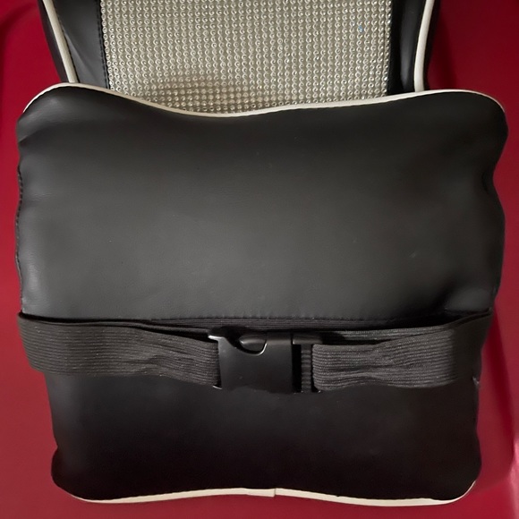 Sold - Picture 3 of 5